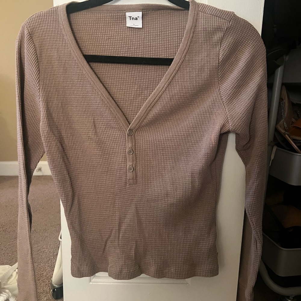 Thermal brown TNA shirt